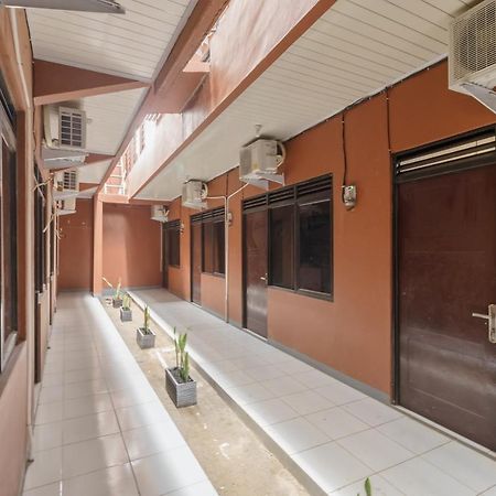 Hotel Reddoorz Syariah Near Siloam Hospitals Bulak Kapal Bekasi Exteriér fotografie