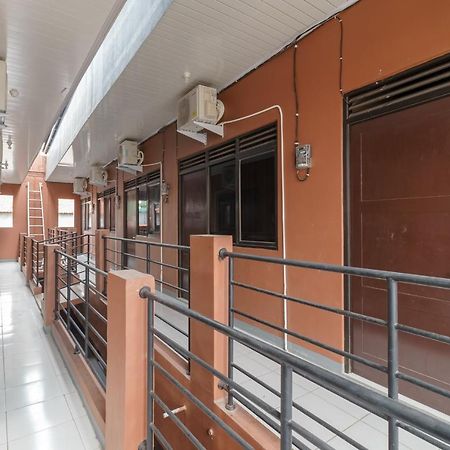 Hotel Reddoorz Syariah Near Siloam Hospitals Bulak Kapal Bekasi Exteriér fotografie