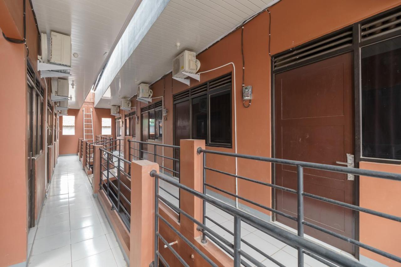 Hotel Reddoorz Syariah Near Siloam Hospitals Bulak Kapal Bekasi Exteriér fotografie