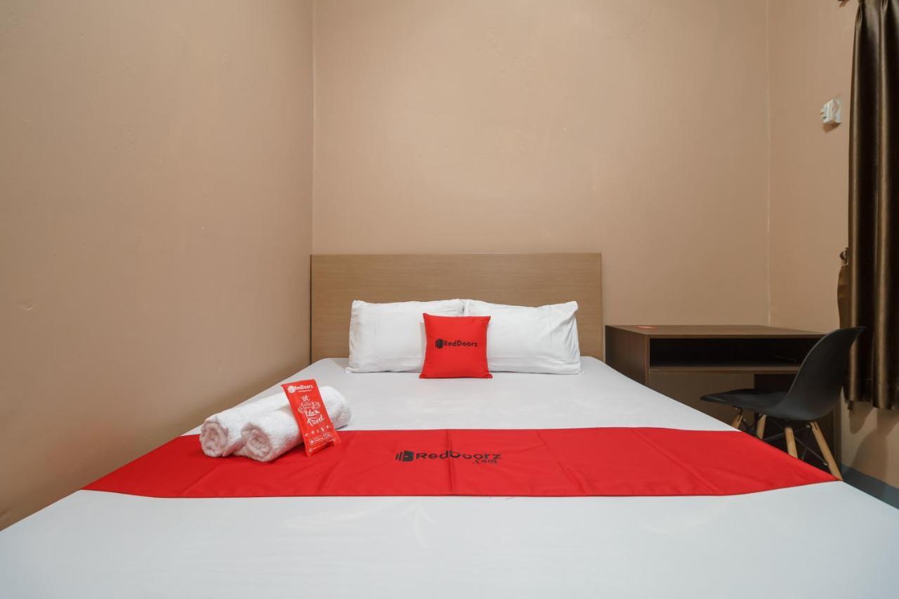 Hotel Reddoorz Syariah Near Siloam Hospitals Bulak Kapal Bekasi Exteriér fotografie