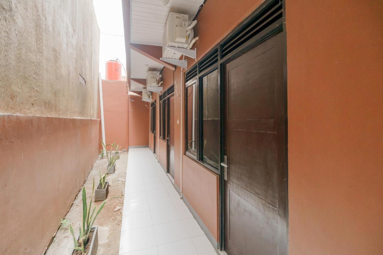 Hotel Reddoorz Syariah Near Siloam Hospitals Bulak Kapal Bekasi Exteriér fotografie